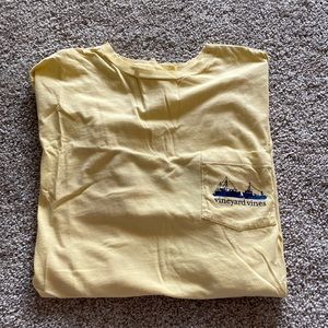 Vineyard Vines tee